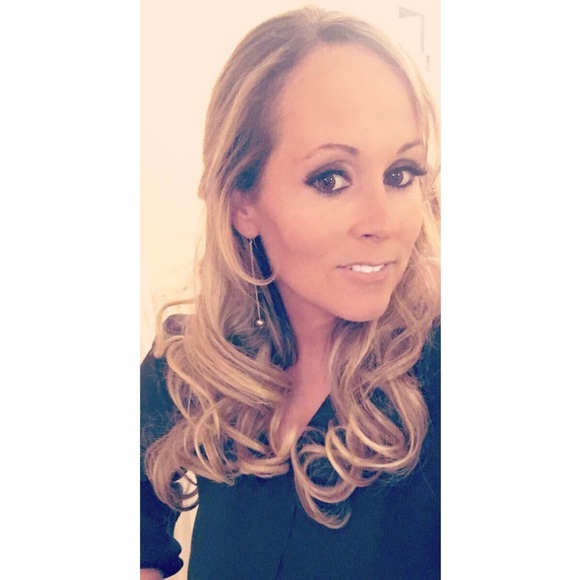 Meet your Posher, Jenny - Picture 3 of 3